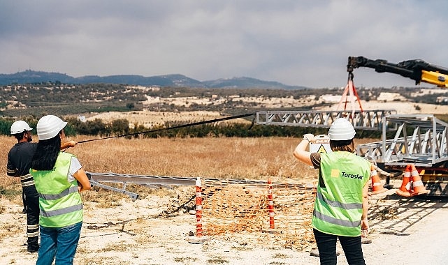 Toroslar EDAŞ Adana'da Enerji Altyapısını Güçlendiriyor