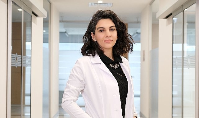 Estetik Gülüşler Sağlıklı Diş Etleriyle Mümkün