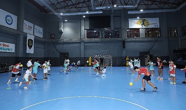 Nilüfer'de Hentbol Akademisi Kapılarını Açtı