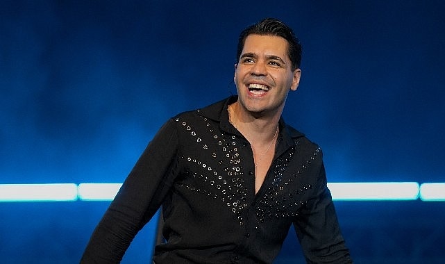 Emir Can İğrek'ten Harbiye'de 'Fiyakalı' Gece