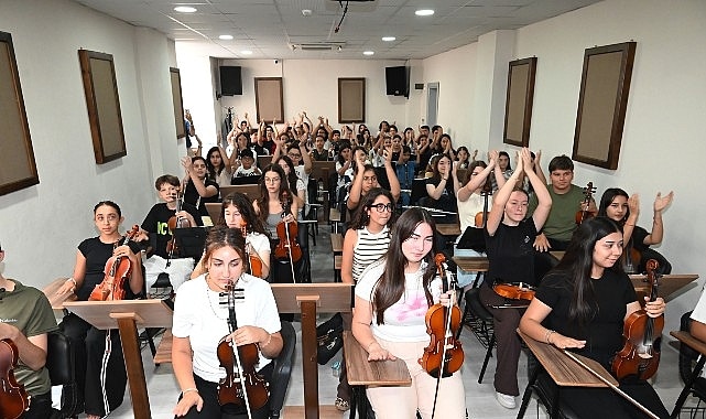 Kemer'de 30 Ağustos Coşkusu İçin Hazırlıklar Tamamlanıyor
