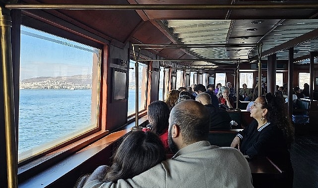 Bergama Vapuru ile İzmir Körfezi'nde tarihi yolculuk